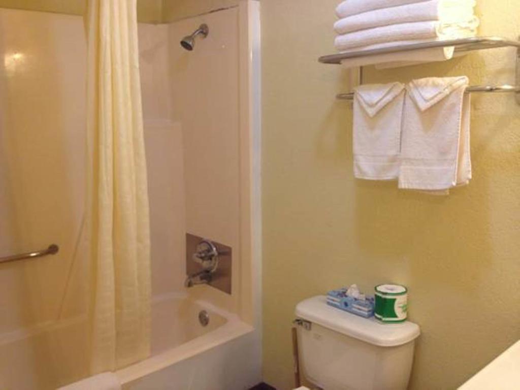 Extended Stay Motel - Snyder Room photo